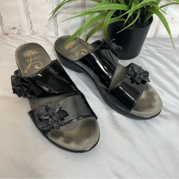 Dansko black patent leather Donna sandals size 40 - Picture 2 of 8